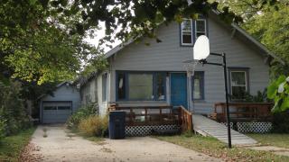 434 11th St, Geneva, NE 68361-1405