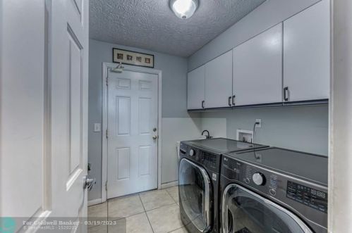 2399 Floresta Dr, Fort Pierce FL  34984-5218 exterior