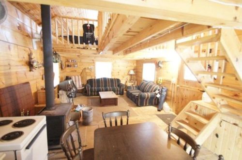 3150 Hunter Hollow Rd, Dodgeville WI  53533-8862 exterior