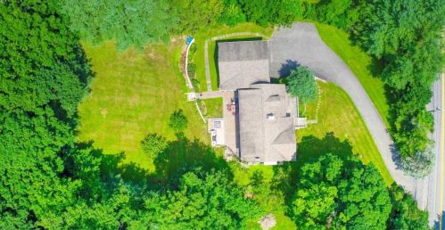 21 Mount Hope Rd, Mahopac NY  10541-1642 exterior