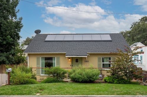 360 Mariposa Ave, Sierra Madre, CA 91024-2342