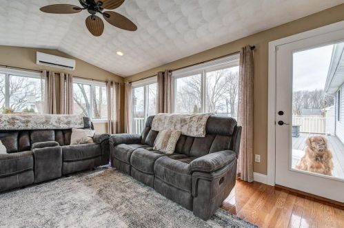 21 Jaffrey St, Providence RI  02919-6632 exterior