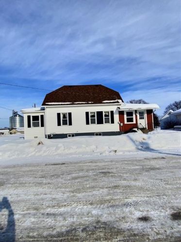 100 Grover St, Ridgeland, WI
