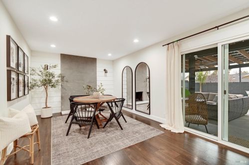 403 Temple Dr, Vacaville CA  95687-5146 exterior