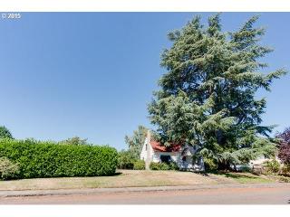 4400 Daniels St, Vancouver, WA 98660-1759