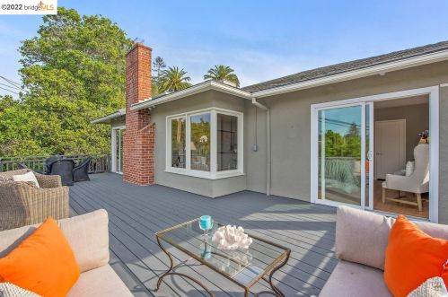 855 Glendome Cir, Oakland CA 94602-1413 exterior