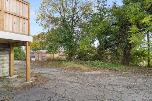 2871 Fernwald Rd, Pittsburgh PA  15217-3148 exterior