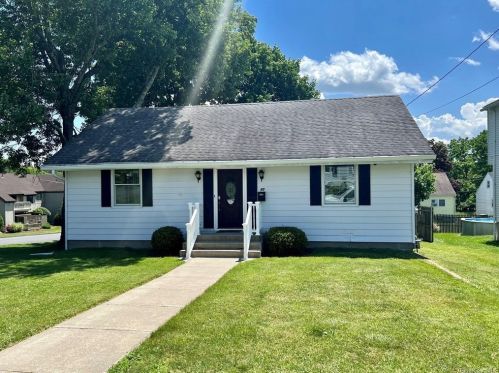 45 Columbia Ave, Middletown, NY 10940-5930