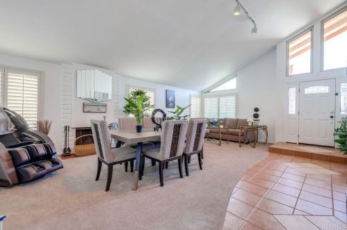 11044 Blythe Rd, San Diego, CA 92126-2137