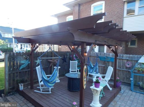 311 Delaware Ave, Lansdale PA 19446-3521 exterior