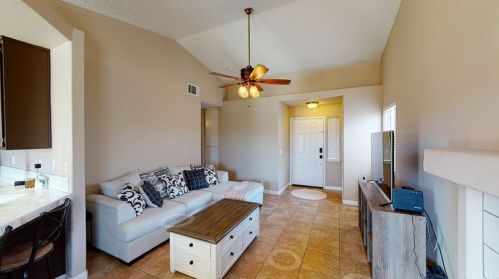 3300 Chuckwagon St, Bakersfield, CA 93312-3343