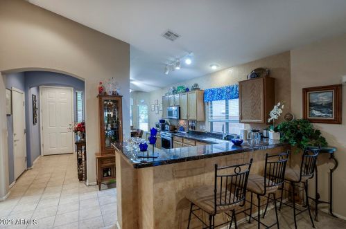 18506 20th Pl, Phoenix AZ  85022-1423 exterior