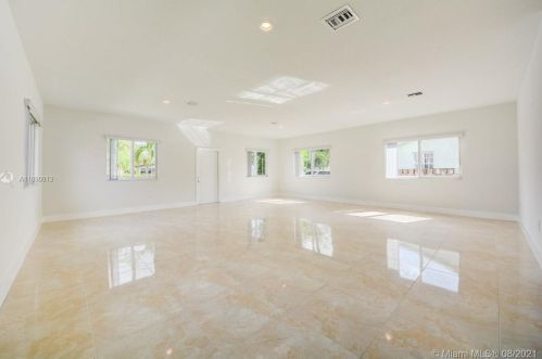312 Phippen Waiters Rd, Dania Beach FL  33004-4912 exterior