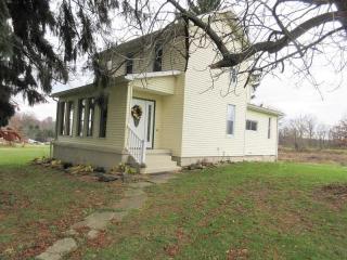 340 Winfield Rd, Cabot, PA 16023-9718