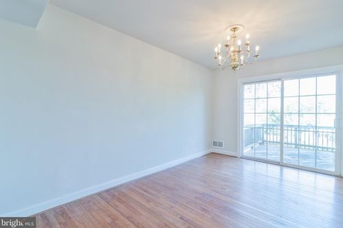 2943 Wetherburn Ct, Woodbridge VA  22191-4631 exterior