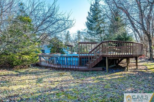 737 Crescent Ave, East Brunswick NJ  08816-5411 exterior