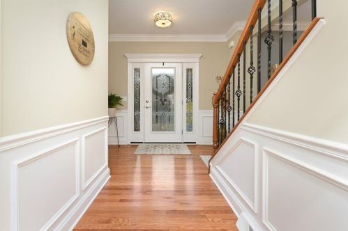 2900 Angeline Dr, Glenshaw, PA 15116-1549