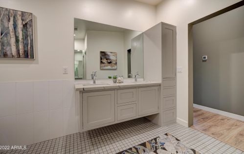 7814 11th Ave, Phoenix AZ  85021-7113 exterior