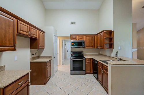 405 Country Wood Cir, Lake Mary, FL 32746-4842
