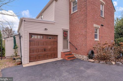 24 Hurst Rd, Wilmington DE  19803-3736 exterior