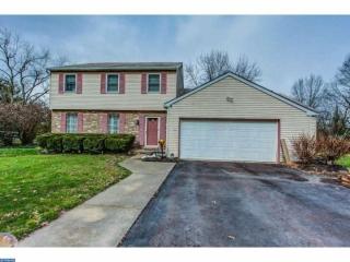 112 Surrey Ln, Harleysville, PA 19438-1806