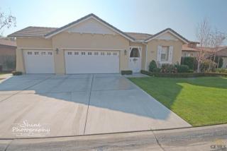 9403 Kingsmill Ln, Bakersfield, CA 93312-3967