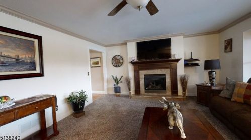 434 Buckhorn Dr, Belvidere NJ  07823-2707 exterior