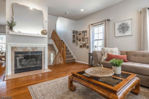 1601 Northcrest Ter, Whippany NJ exterior