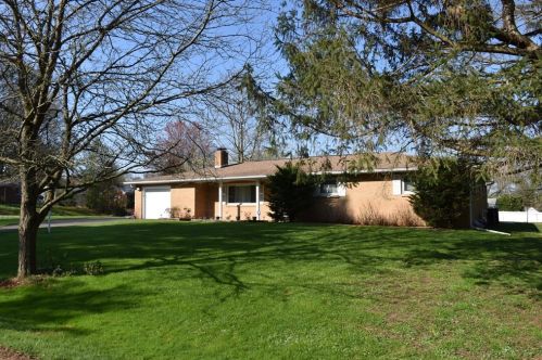 720 Seminole Rd, Meadville, PA 16335-2835