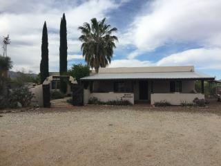 1081 Vidal Dr, Santa Rita, AZ 85641-9788