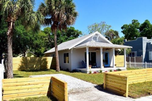 1934 44th St, Saint Petersburg, FL 33711-3034