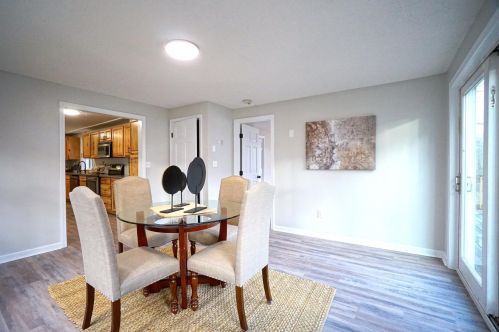 43 Joseph Rd, Salem NH  03079-2021 exterior