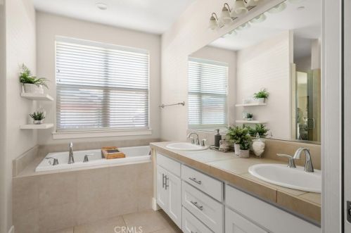 1807 Wisteria Ln, Chico CA  95926-9607 exterior