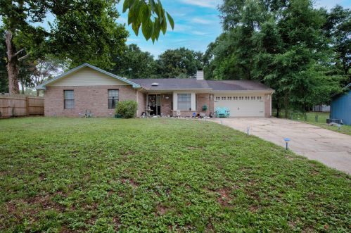 271 Willow Ave, Freeport, FL 32439-6746