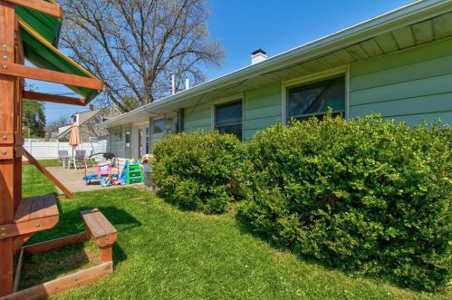 2949 Irwin Ave, Darbydale OH  43123-2309 exterior