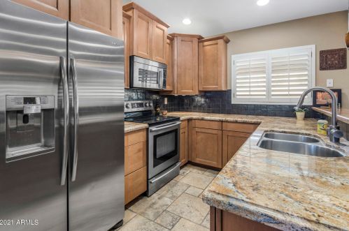 8968 Davenport Dr, Scottsdale, AZ 85260-4211