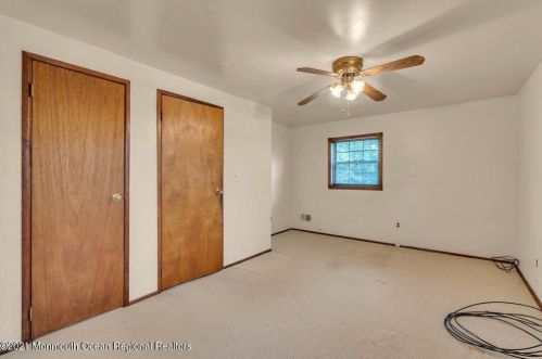 6 Vermont Ave, Jackson Twp NJ  08527-1522 exterior