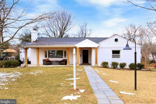 203 Tyson Dr, Falls Church, VA 22046-3650