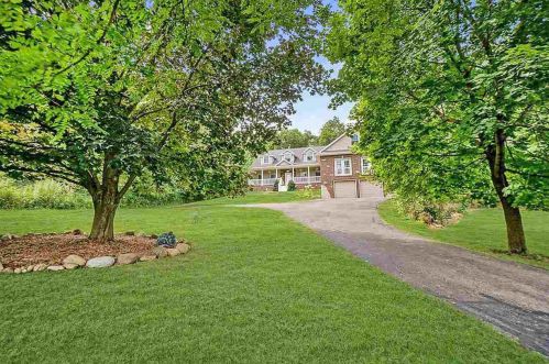 441 Water St, Cambridge, WI 53523-9231