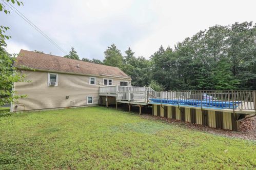 100 Mount Delight Rd, Deerfield NH  03037-1318 exterior
