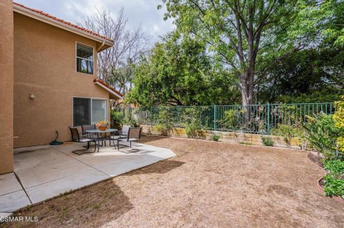 232 Valero Cir, Calabasas CA  91377-5552 exterior