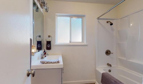 3336 Topeka St, Riverbank CA  95367-2330 exterior