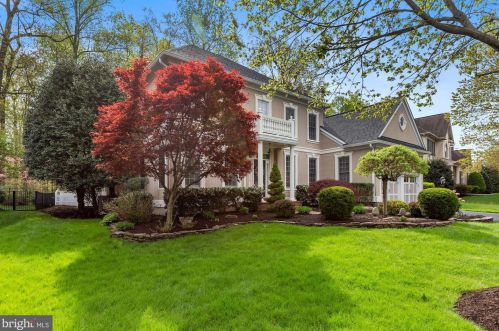 7951 Amsterdam Ct, Gainesville, VA 20155-2885