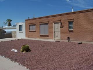 3226 Serena Cir, Tucson, AZ 85730-3032