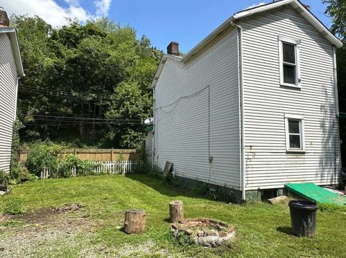 2506 Irwin St, Mckeesport, PA 15132-5355