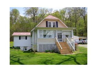 105 High St, Hilliards, PA 16040-2013