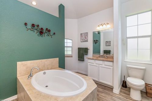 10290 Strike Ln, Bonita Springs FL  34135-6742 exterior
