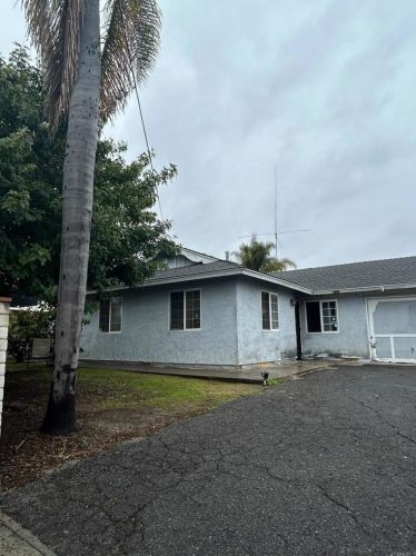 521 Blackbird Dr, Vista, CA 92083-3002