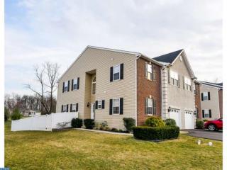 204 Holbrook Ln, Gilbertsville, PA 19525-9360
