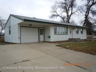 1815 3rd Ave, Minot ND  58701-4114 exterior